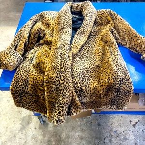 Vintage faux leopard swing coat. Knee length. Size L.
